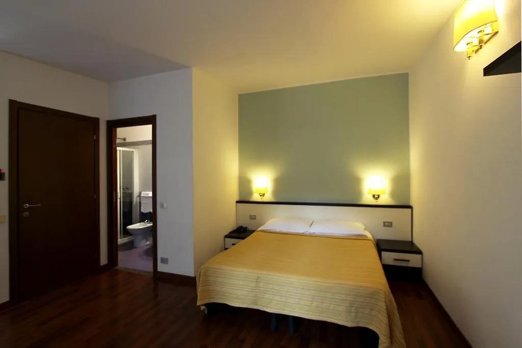 Lux Hotel Durante Milan