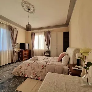 Nocleg ze śniadaniem Le Rose Di Paola Santa Maria a Monte