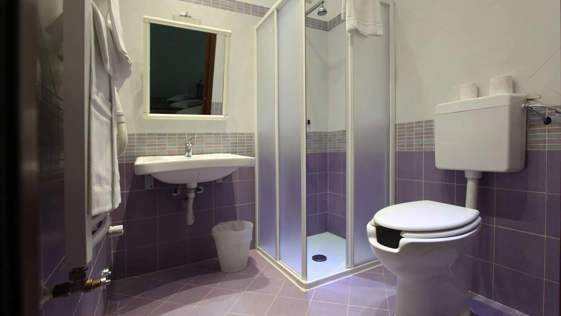 Lux Hotel Durante Milan 2*,  Italy